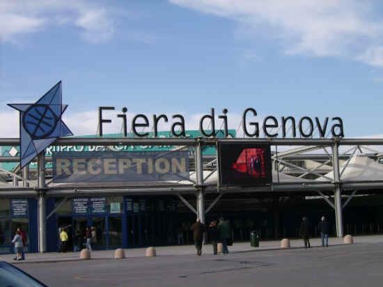 Appartamento In Centro Zona Fiera,Davanti Al Galliera Génova Exterior foto
