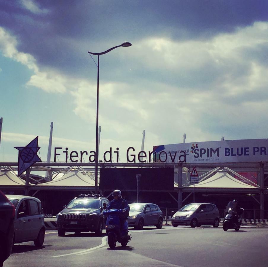 Appartamento In Centro Zona Fiera,Davanti Al Galliera Génova Exterior foto