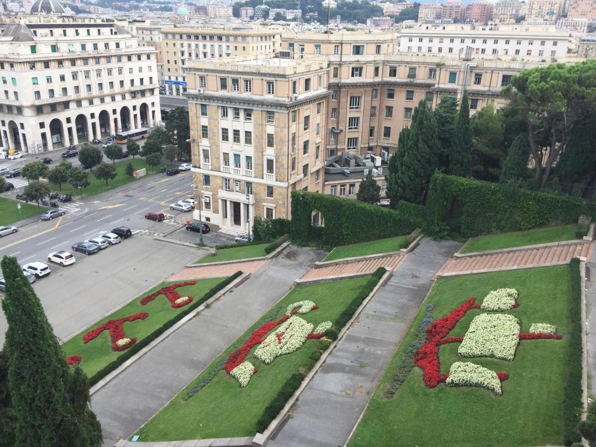 Appartamento In Centro Zona Fiera,Davanti Al Galliera Génova Exterior foto